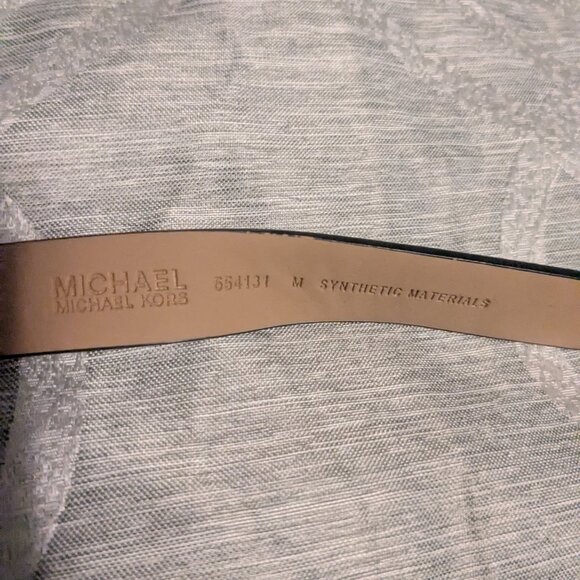 Michael Kors fanny pack belt - Picture 2 of 3